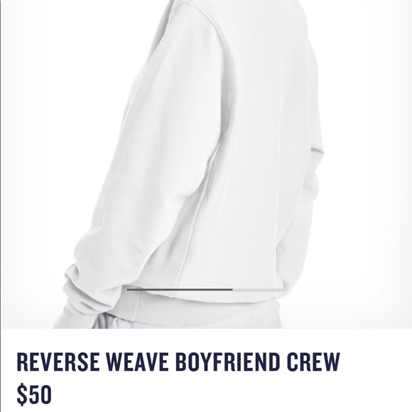 Champion reverse weave boyfriend crewneck! Size small and barely worn - Picture 4 of 5